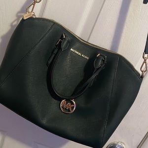 Michael kors cross body